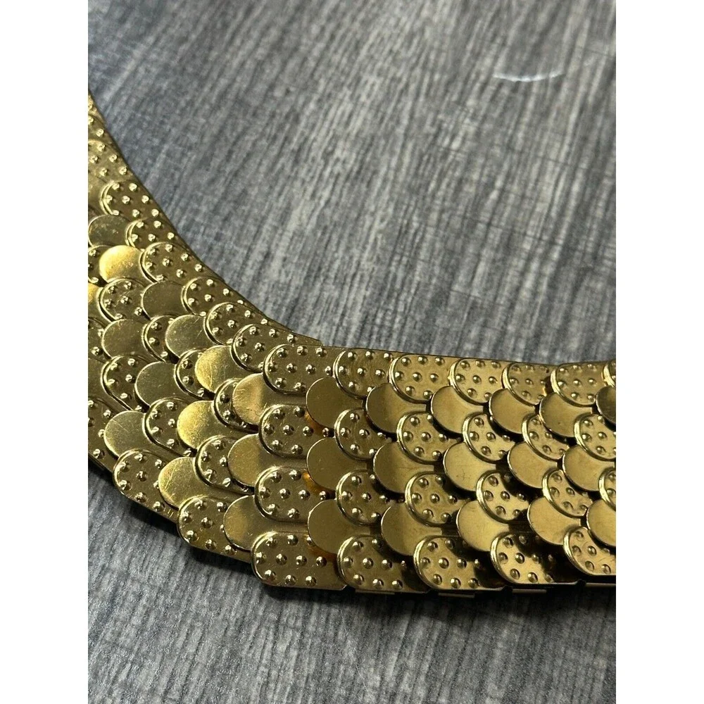 Unbranded gold fish